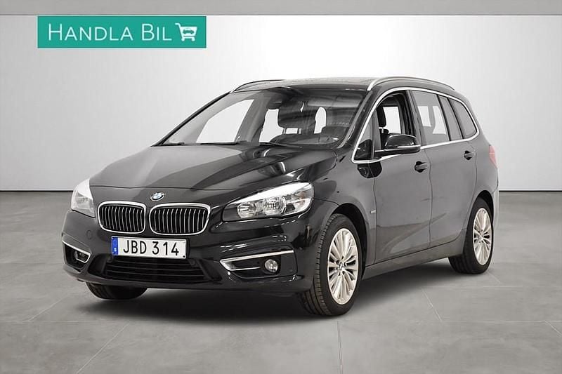 Svart Begagnad 2016 BMW 218 Gran Tourer Minibuss | 134 900 kr - Bild 1/4