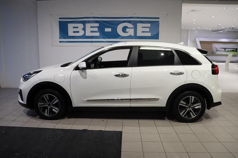Begagnad Kia Niro 143 HK (105 kW) 2020 Vit SUV