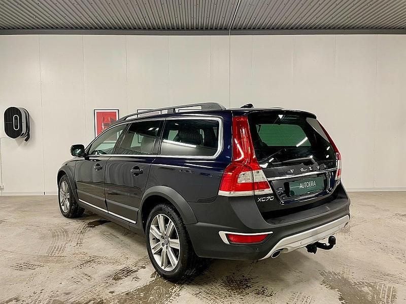 Begagnad Volvo XC70 Standard 181 HK (133 kW) 2015 Mörkblå Kombi