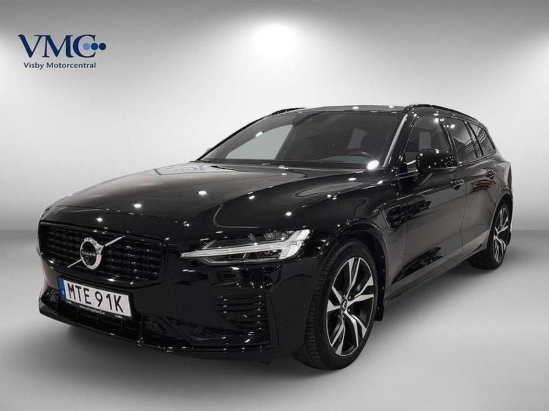 Svart Begagnad 2020 Volvo V60 R-Design Kombi | 419 000 kr (Dyr) - Bild 1/3