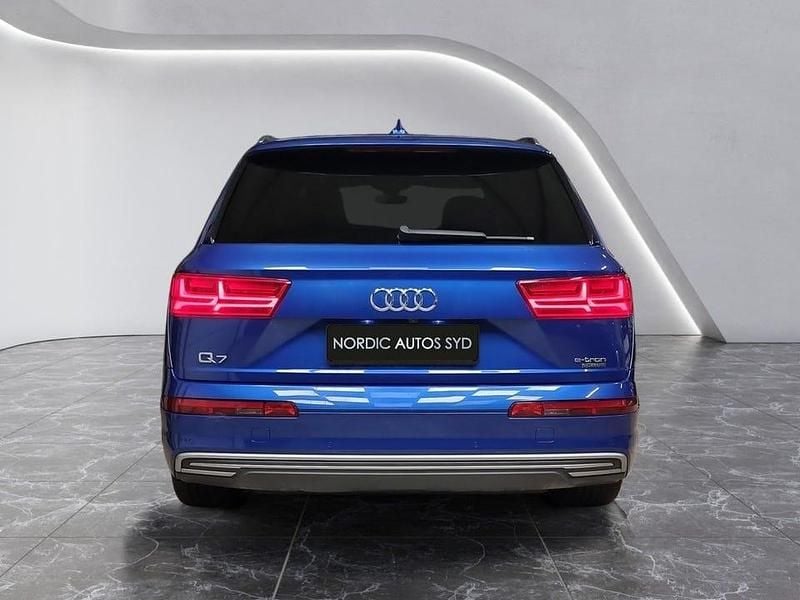 Begagnad Audi Q7 S-Line 373 HK (274 kW) 2017 Blå SUV