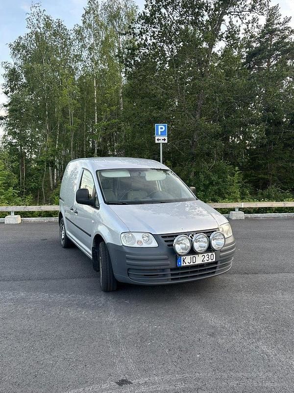 Silver Begagnad 2008 VW Caddy Minibuss | 35 000 kr (Marknadspris) - Bild 1/4