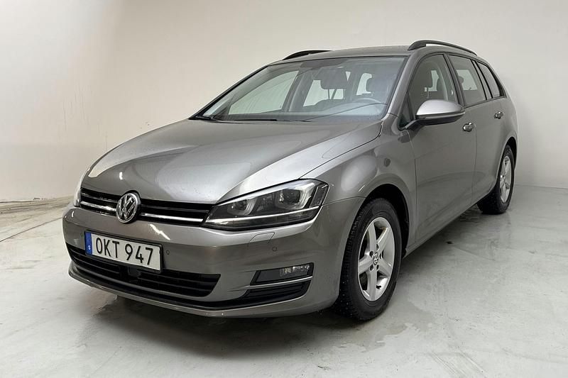 Begagnad VW Golf VII 110 HK (80 kW) 2017 Grå