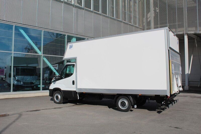 Ny Iveco Daily 157 HK (115 kW) 2025 Vit Van