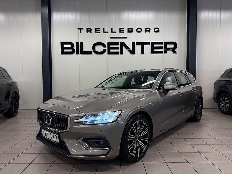 Grå Begagnad 2018 Volvo V60 Inscription Kombi | 269 900 kr (Dyr) - Bild 1/4