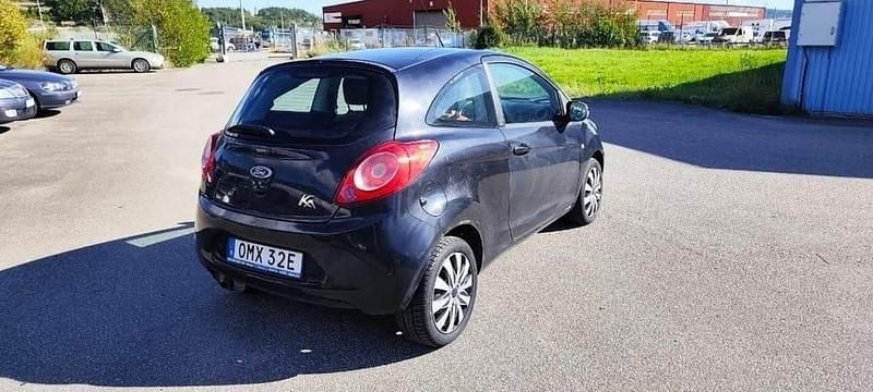 Begagnad Ford Ka 69 HK (50 kW) 2010 Svart Halvkombi