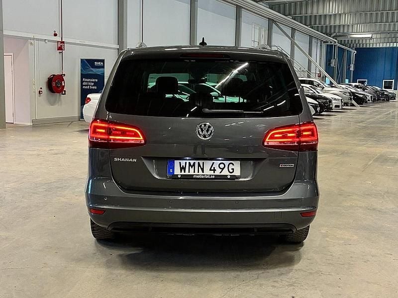 Begagnad VW Sharan GT 184 HK (135 kW) 2019 Grå Minibuss