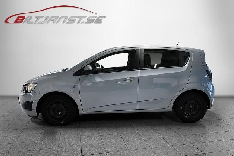 Begagnad Chevrolet Aveo LTZ 95 HK (69 kW) 2012 Blå Halvkombi
