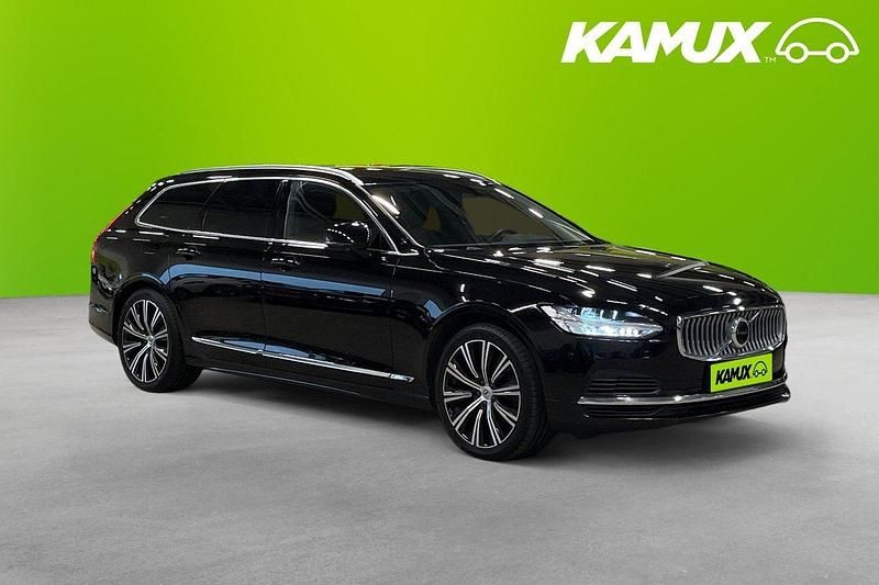 Svart Begagnad 2023 Volvo V90 Core Kombi | 389 800 kr (Marknadspris) - Bild 1/4