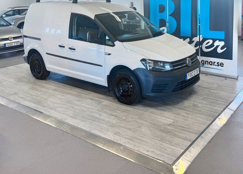 Vit Begagnad 2017 VW Caddy Minibuss | 99 000 kr (Marknadspris) - Bild 1/3