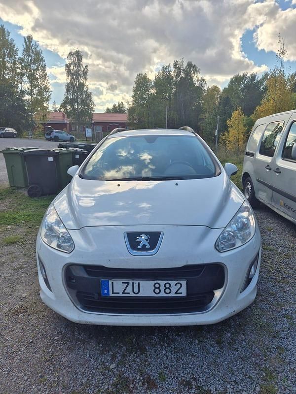 Begagnad Peugeot 308 SW 111 HK (81 kW) 2011 Kombi