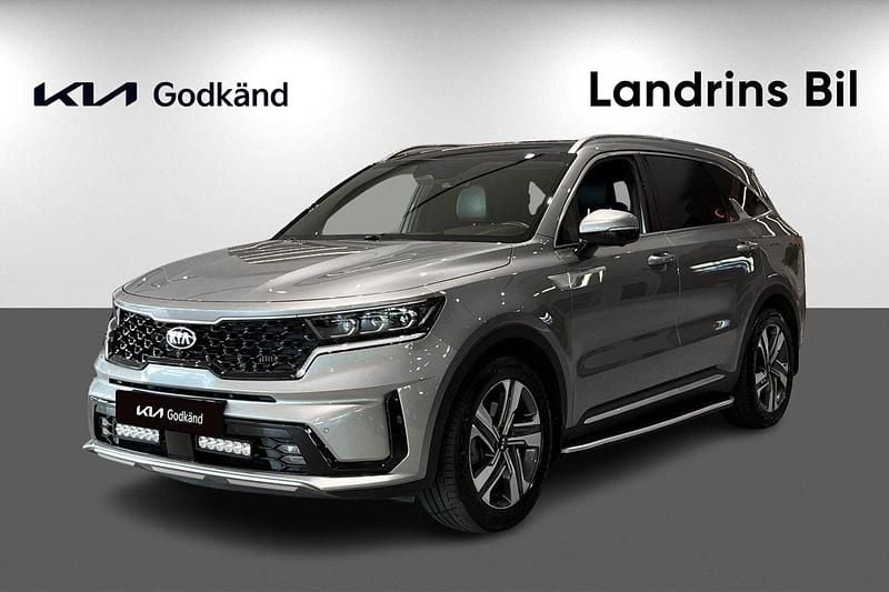 Grå (grå metallic) Begagnad 2021 Kia Sorento 2 SUV | 479 300 kr (Dyr) - Bild 1/4