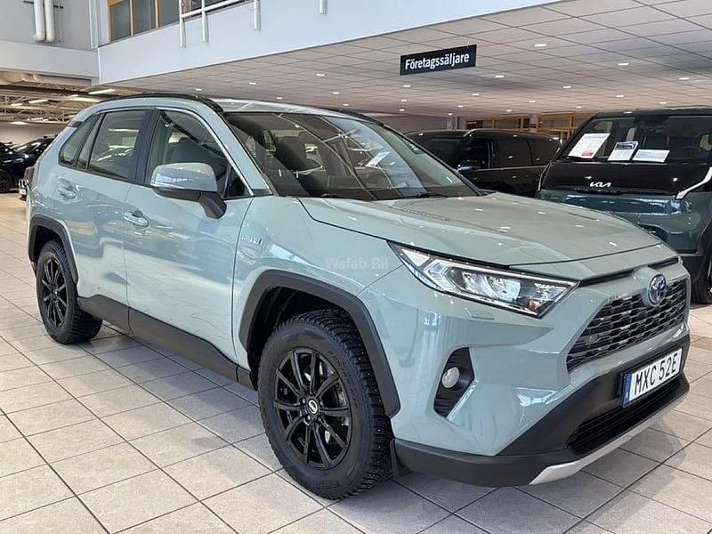 Begagnad Toyota RAV4 2021 Grön SUV