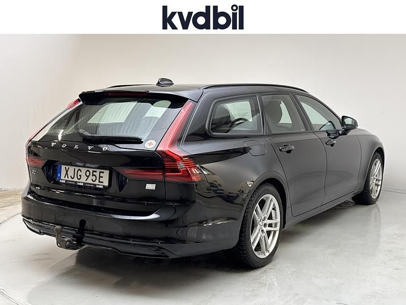 Begagnad Volvo V90 2023 Svart Kombi