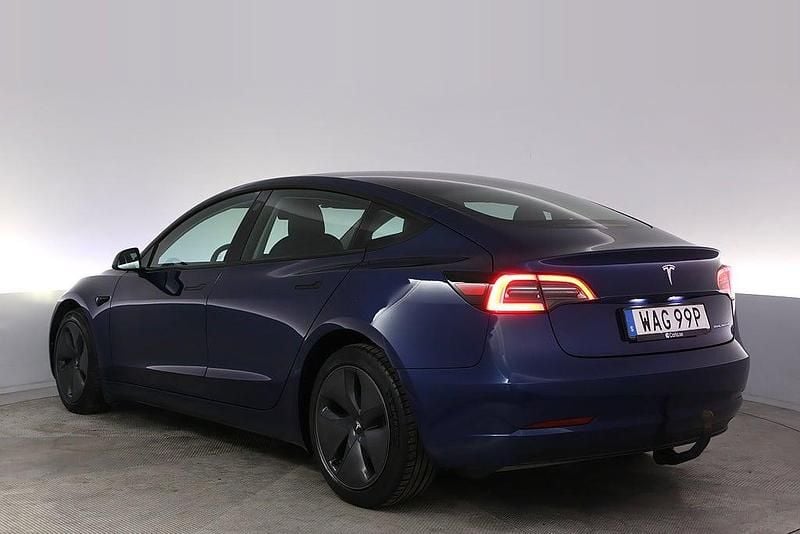 Begagnad Tesla Model 3 Long Range AWD 366 kW (498 HK) 2023 Blå Sedan