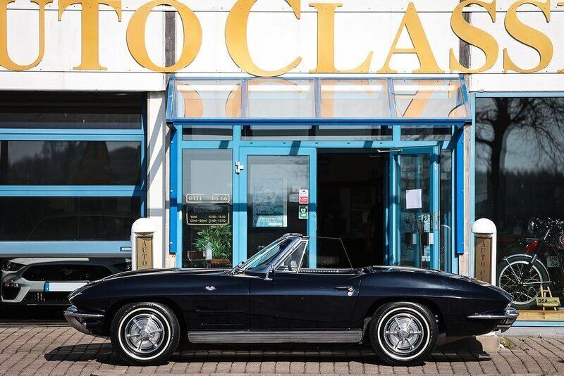 Daytona blå Begagnad 1963 Chevrolet Corvette Stingray Cab | 685 000 kr - Bild 1/4