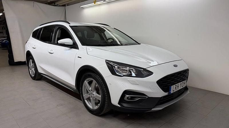 Begagnad Ford Focus Active 125 HK (91 kW) 2020 Vit Kombi