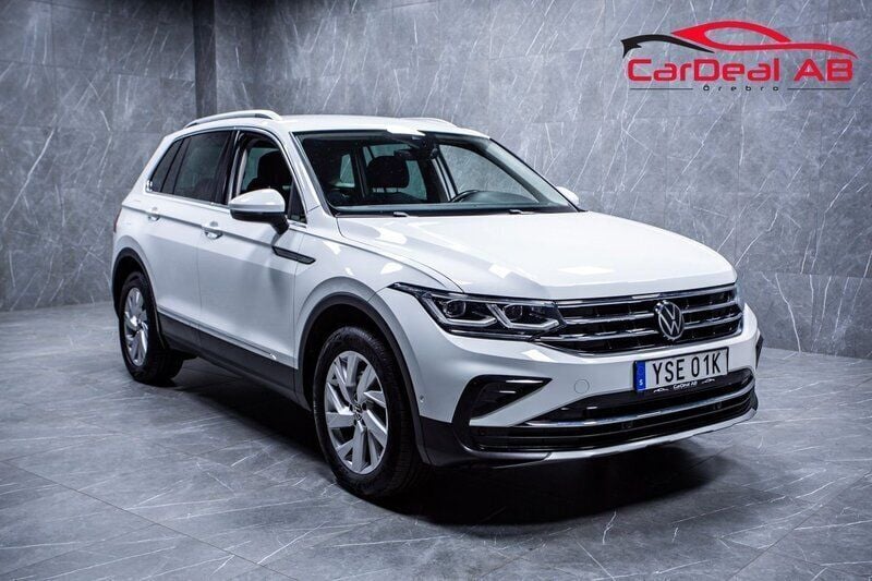 Vit Begagnad 2022 VW Tiguan SUV | 309 800 kr (Superpris) - Bild 1/4