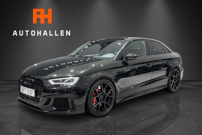 Begagnad Audi RS3 400 HK (294 kW) 2019 Svart Sedan