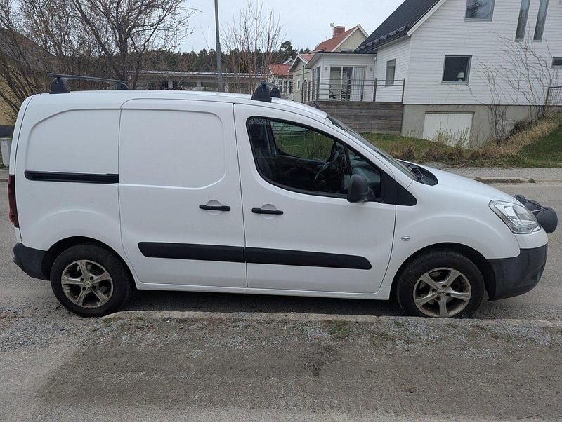 Begagnad 2014 Citroën Berlingo Minibuss | 52 000 kr (Marknadspris) - Bild 1/2