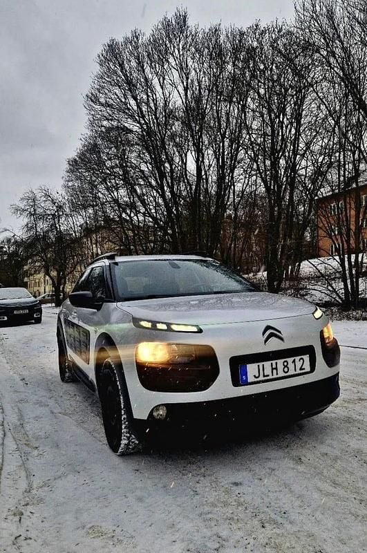 Begagnad Citroën C4 Cactus PureTech 82 HK (60 kW) 2014 Halvkombi
