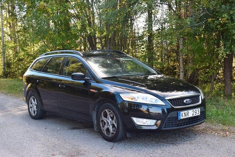 Svart Begagnad 2010 Ford Mondeo Trend Kombi | 55 000 kr - Bild 1/4