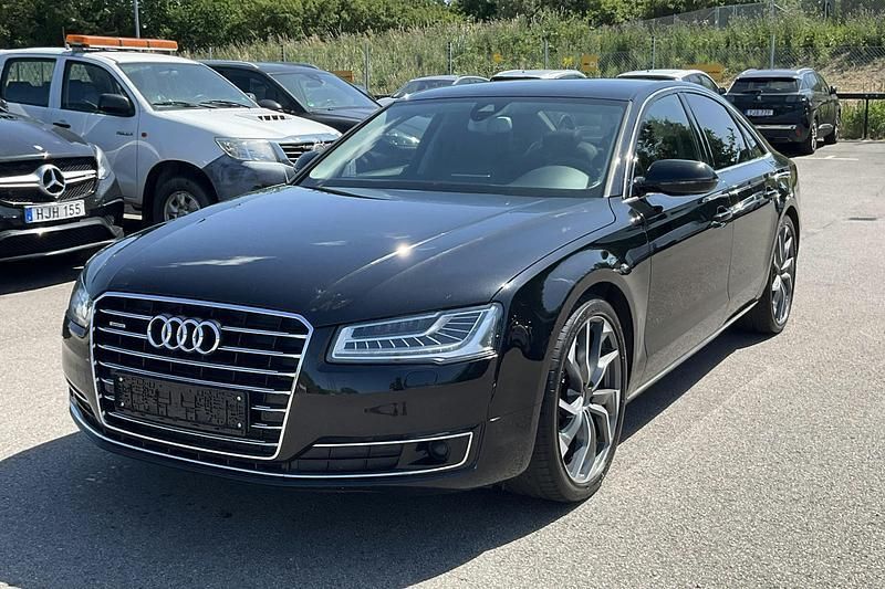 Svart Begagnad 2016 Audi A8 Sedan | 249 000 kr - Bild 1/4