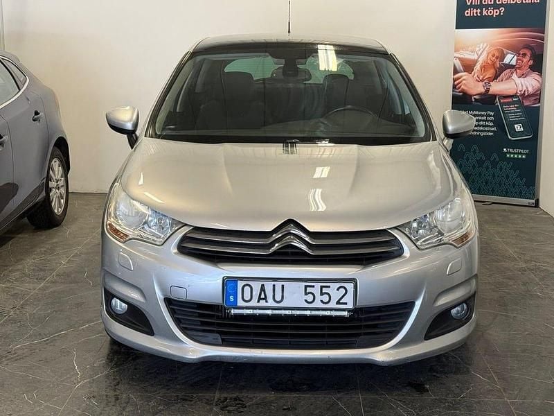 Begagnad Citroën C4 114 HK (83 kW) 2013 Silver Halvkombi