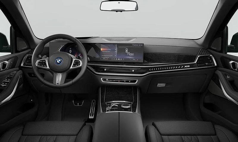 Begagnad BMW X5 Comfort Edition 2026 Grå SUV