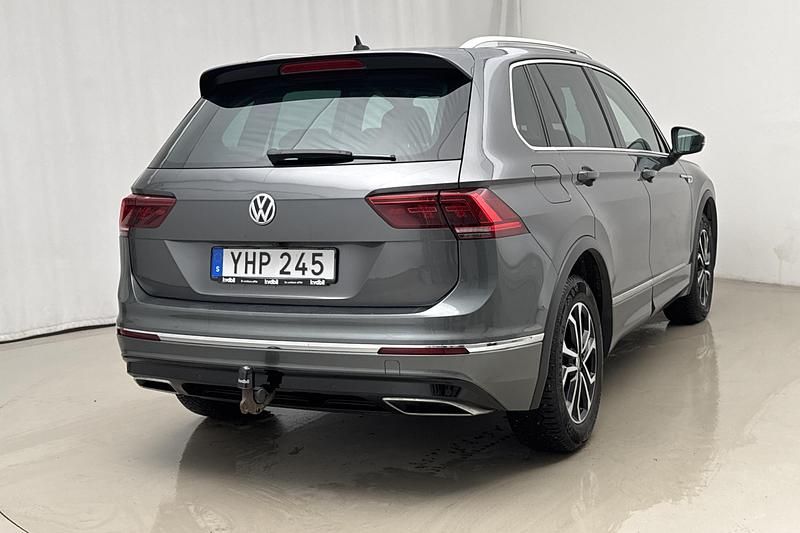 Begagnad VW Tiguan R-line 220 HK (161 kW) 2017 Silver SUV