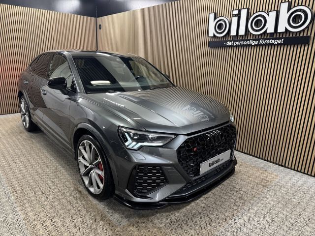 Daytonagrå pärleffekt Begagnad 2020 Audi RS Q3 Sportback SUV | 579 000 kr - Bild 1/4