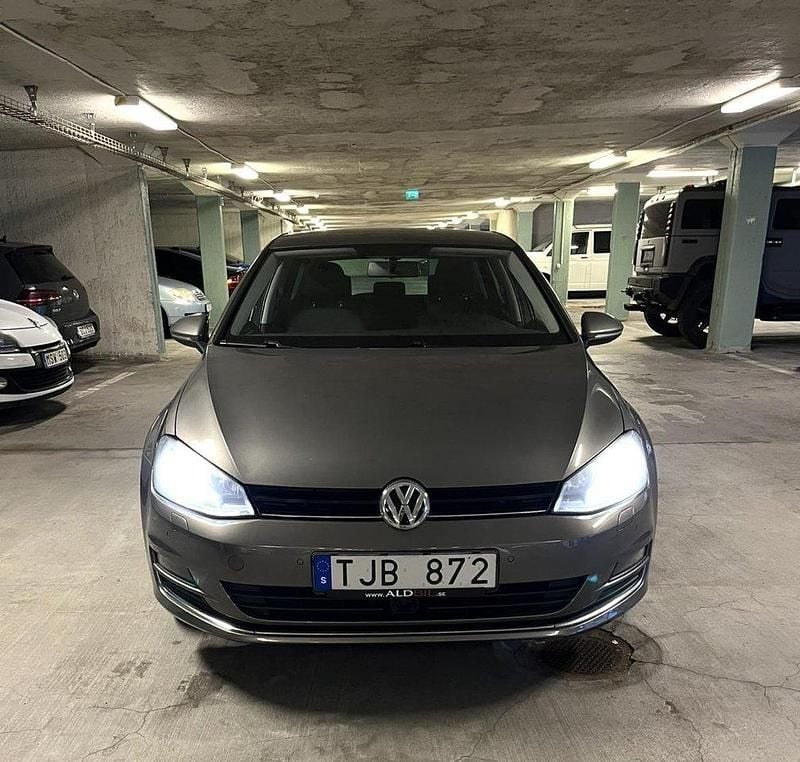 Grå Begagnad 2013 VW Golf VII GT Halvkombi | 80 000 kr (Bra pris) - Bild 1/4