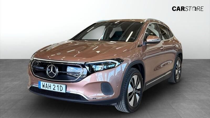 Ljusbrun (gold) Begagnad 2023 Mercedes EQA300 SUV | 409 900 kr (Marknadspris) - Bild 1/4