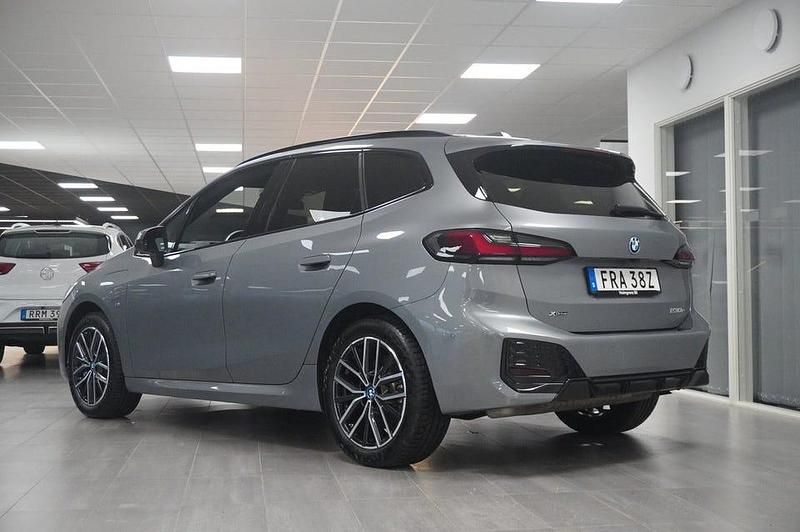 Begagnad BMW 230 M Sport 150 HK (110 kW) 2024 Skyscraper grey metallic Kombi