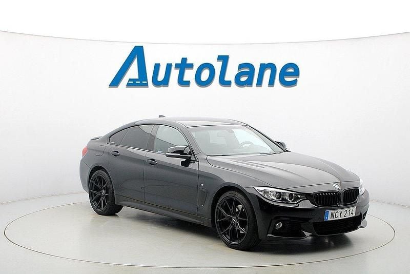 Black sapphire metallic Begagnad 2016 BMW 430 Gran Coupé M Sport Sportkupé | 269 900 kr (Marknadspris) - Bild 1/4