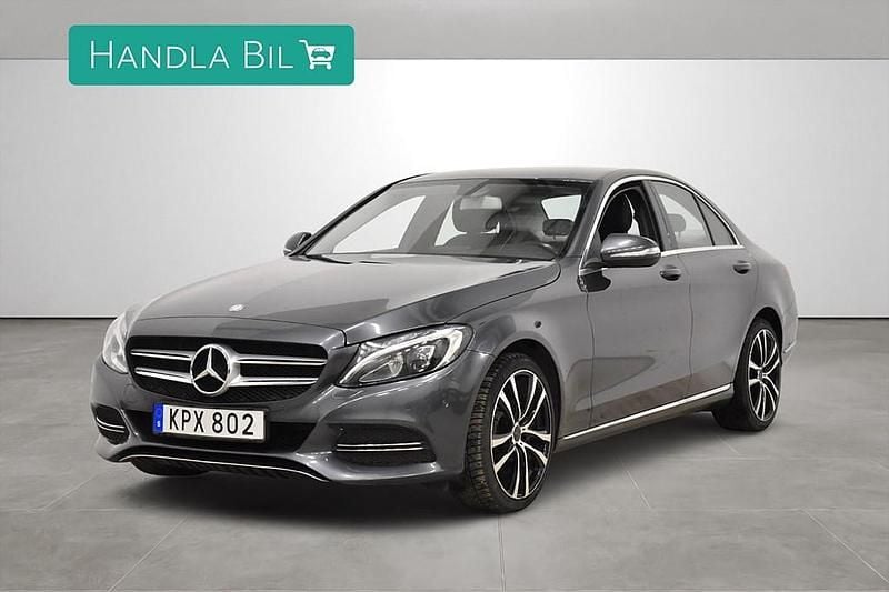 Mörkgrå Begagnad 2014 Mercedes C180 Avantgarde Sedan | 184 900 kr (Marknadspris) - Bild 1/4