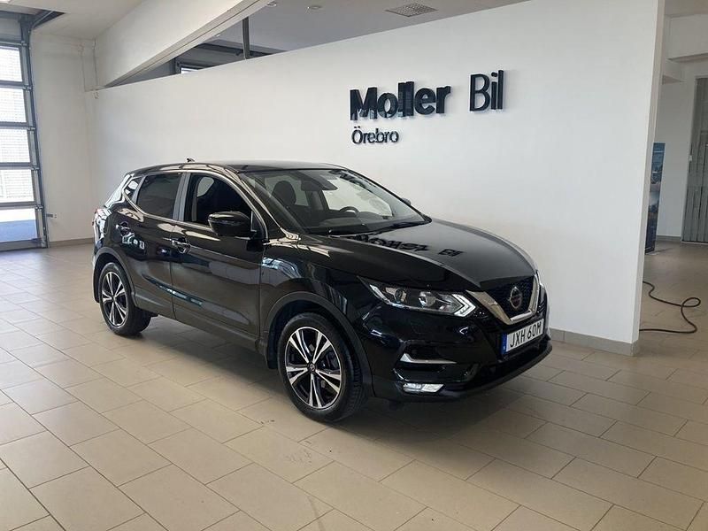 Svart Begagnad 2021 Nissan Qashqai SUV | 199 000 kr (Bra pris) - Bild 1/4