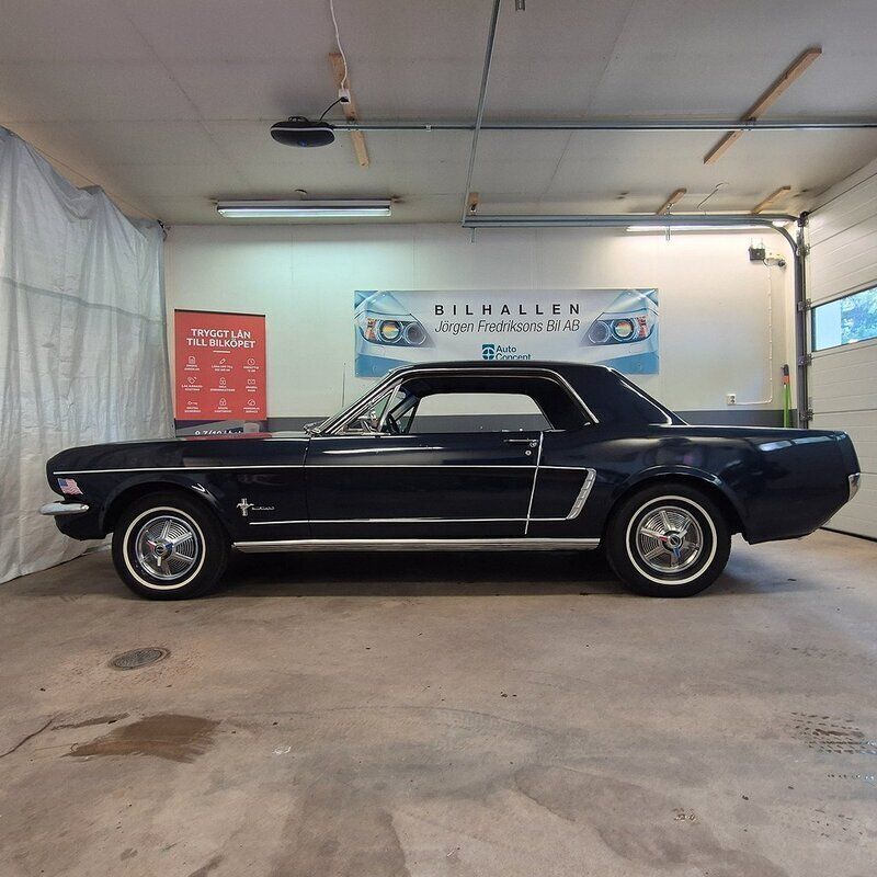 Mörkblå Begagnad 1965 Ford Mustang | 250 000 kr - Bild 1/1