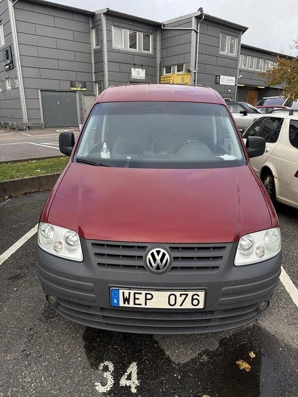 Röd Begagnad 2005 VW Caddy Minibuss | 20 000 kr (Bra pris) - Bild 1/4
