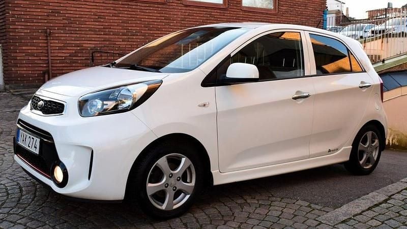 Begagnad Kia Picanto 67 HK (49 kW) 2016 Vit Halvkombi