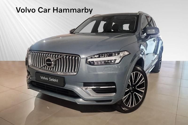Grå Begagnad 2022 Volvo XC90 Ultimate SUV | 679 000 kr (Marknadspris) - Bild 1/3