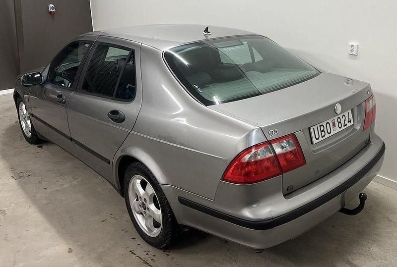 Begagnad Saab 9-5 Linear 185 HK (136 kW) 2003 Grå