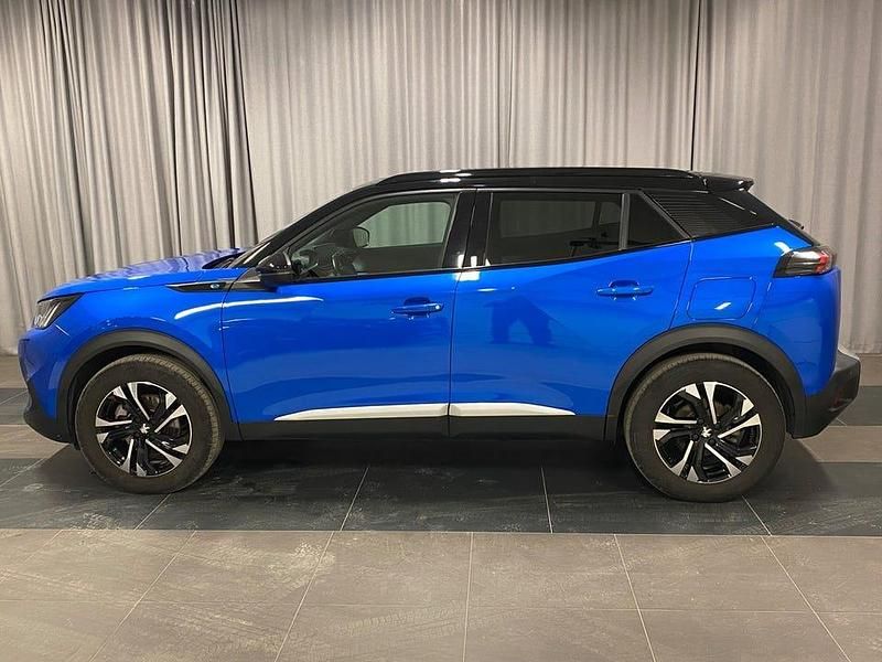 Begagnad Peugeot e-2008 GT 100 kW (136 HK) 2022 Blå SUV