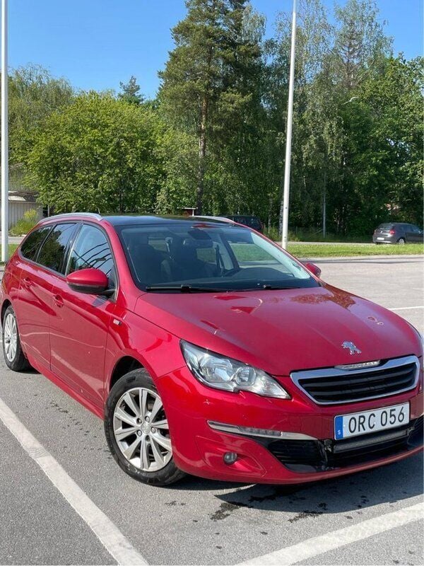 Röd Begagnad 2016 Peugeot 308 Active Kombi | 96 500 kr (Marknadspris) - Bild 1/4