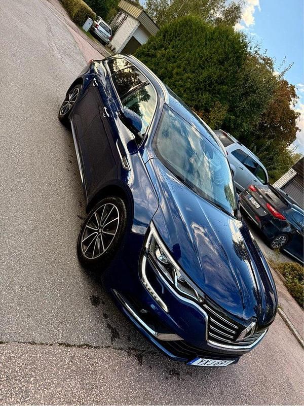 Blå Begagnad 2018 Renault Talisman GrandTour Kombi | 158 000 kr (Lite dyr) - Bild 1/4