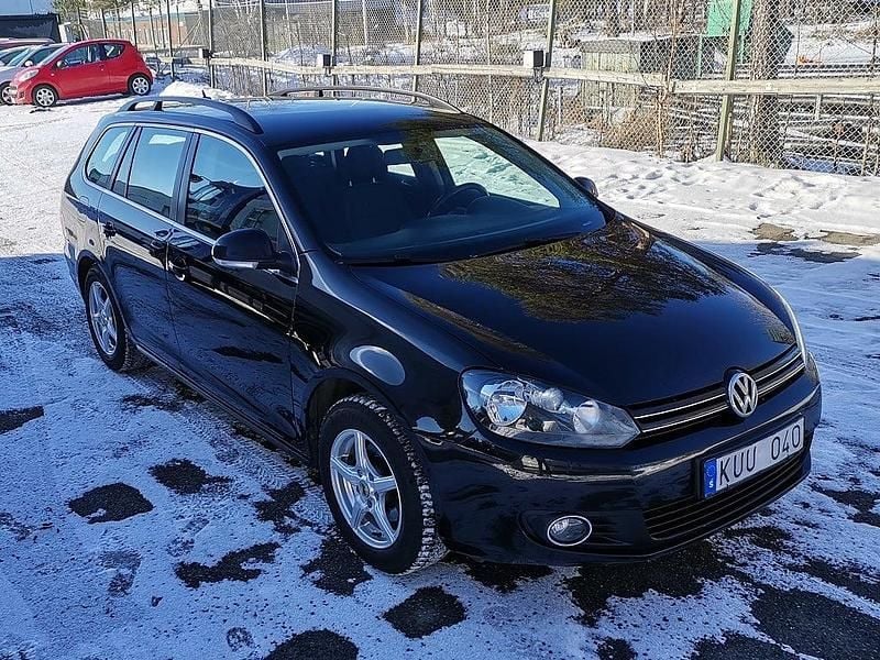 Begagnad VW Golf 102 HK (75 kW) 2010 Svart Kombi
