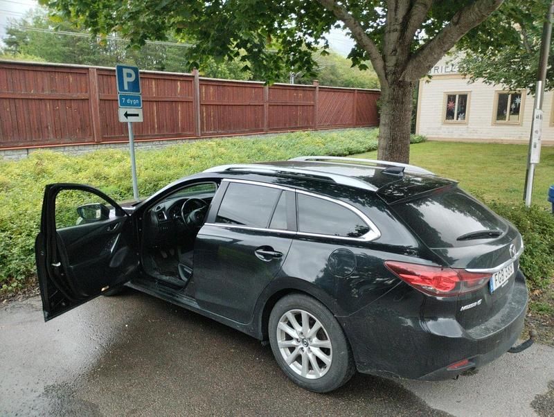 Svart Begagnad 2013 Mazda 6 Kombi | 80 000 kr (Marknadspris) - Bild 1/4