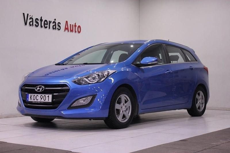 Begagnad Hyundai i30 Comfort 101 HK (74 kW) 2015 Ljusblå Kombi
