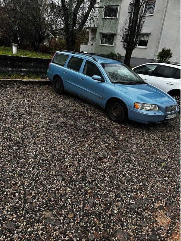 Begagnad 2005 Volvo V70 Business Edition Kombi | 14 500 kr (Marknadspris) - Bild 1/4