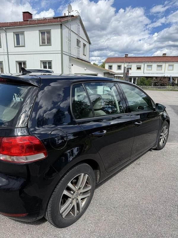 Begagnad VW Golf VII 105 HK (77 kW) 2012